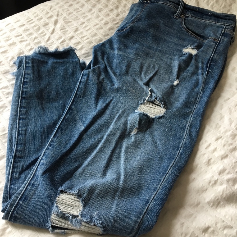 Abercrombie and Fitch Ankle Jeans